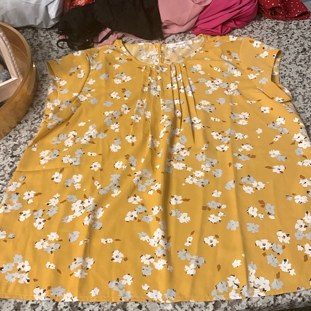 Monday Fun Medium Yellow Shirt